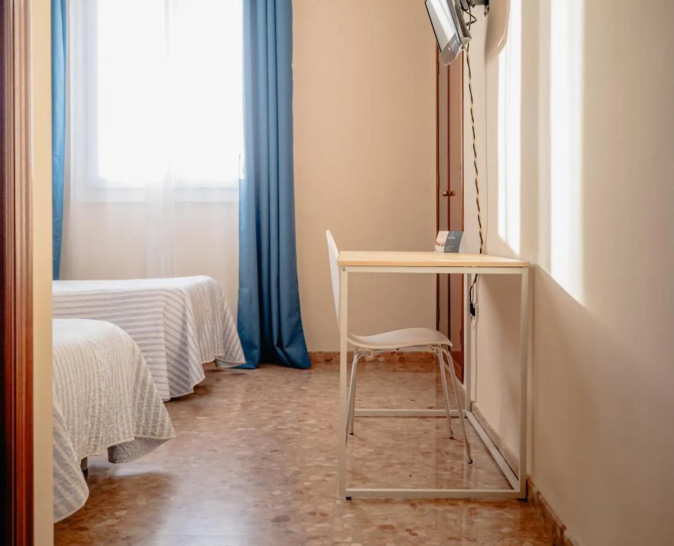 Hotel Chamizo El Arahal 2*,  Spain